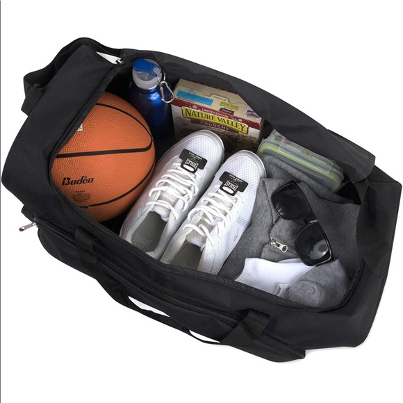 New Roomy Travel Duffle Bag - Picture 3 of 5